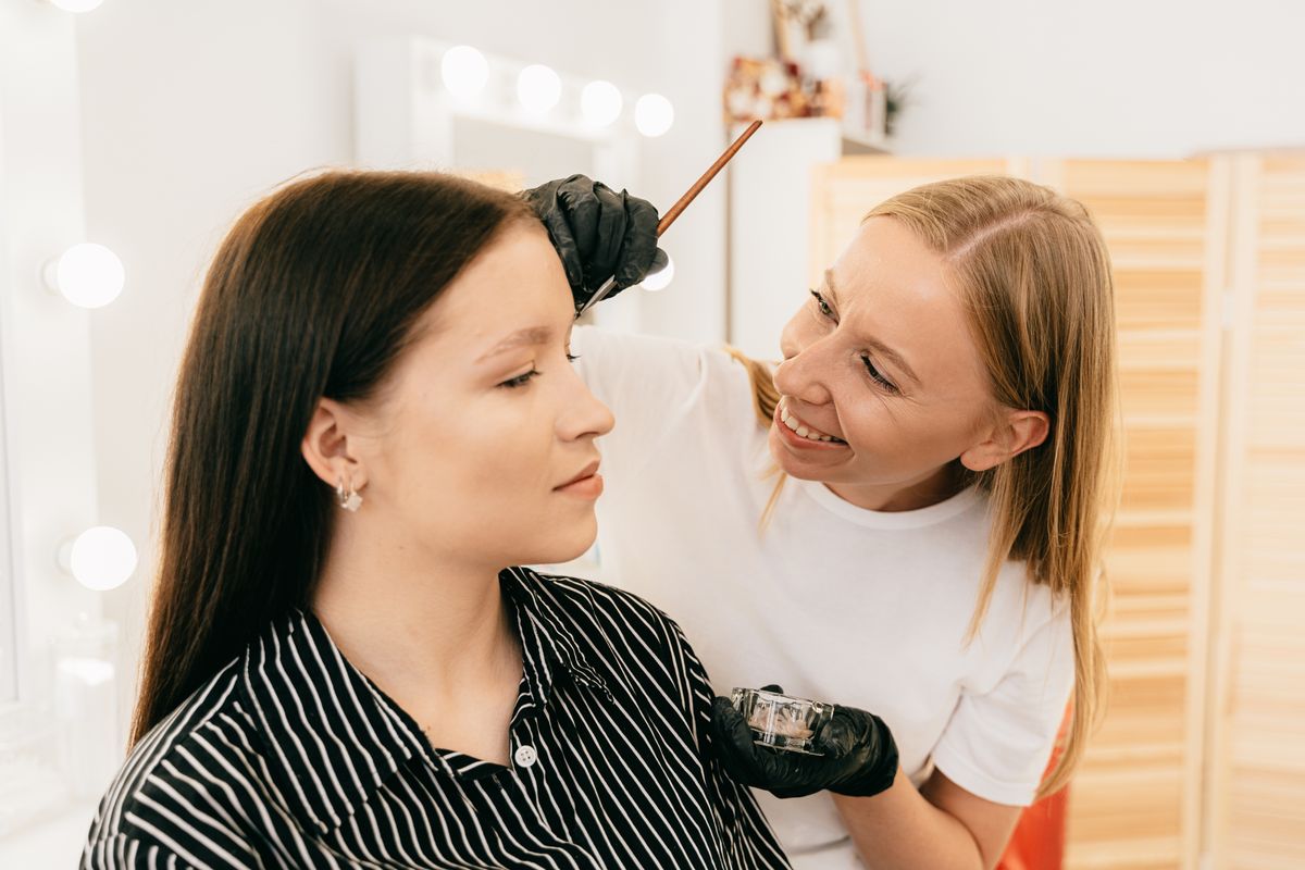 Brow Shaping & Tint